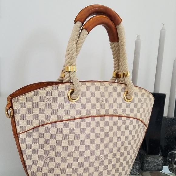 🤩SOLD🤩Louis Vuitton Pampelonne Tote - Picture 2 of 8